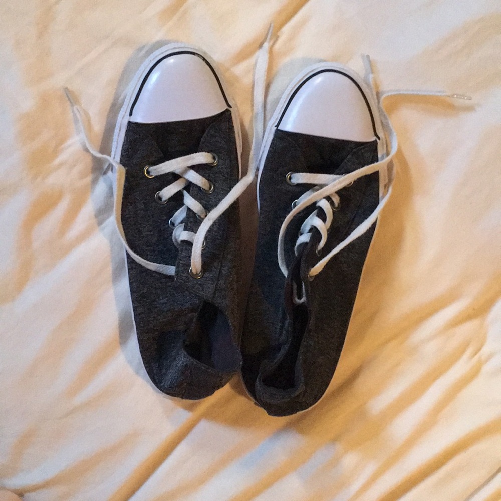 Gray fun sneakers